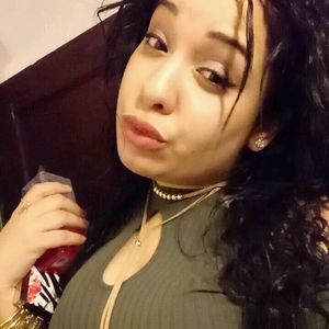 Meet your Posher, Migdalia