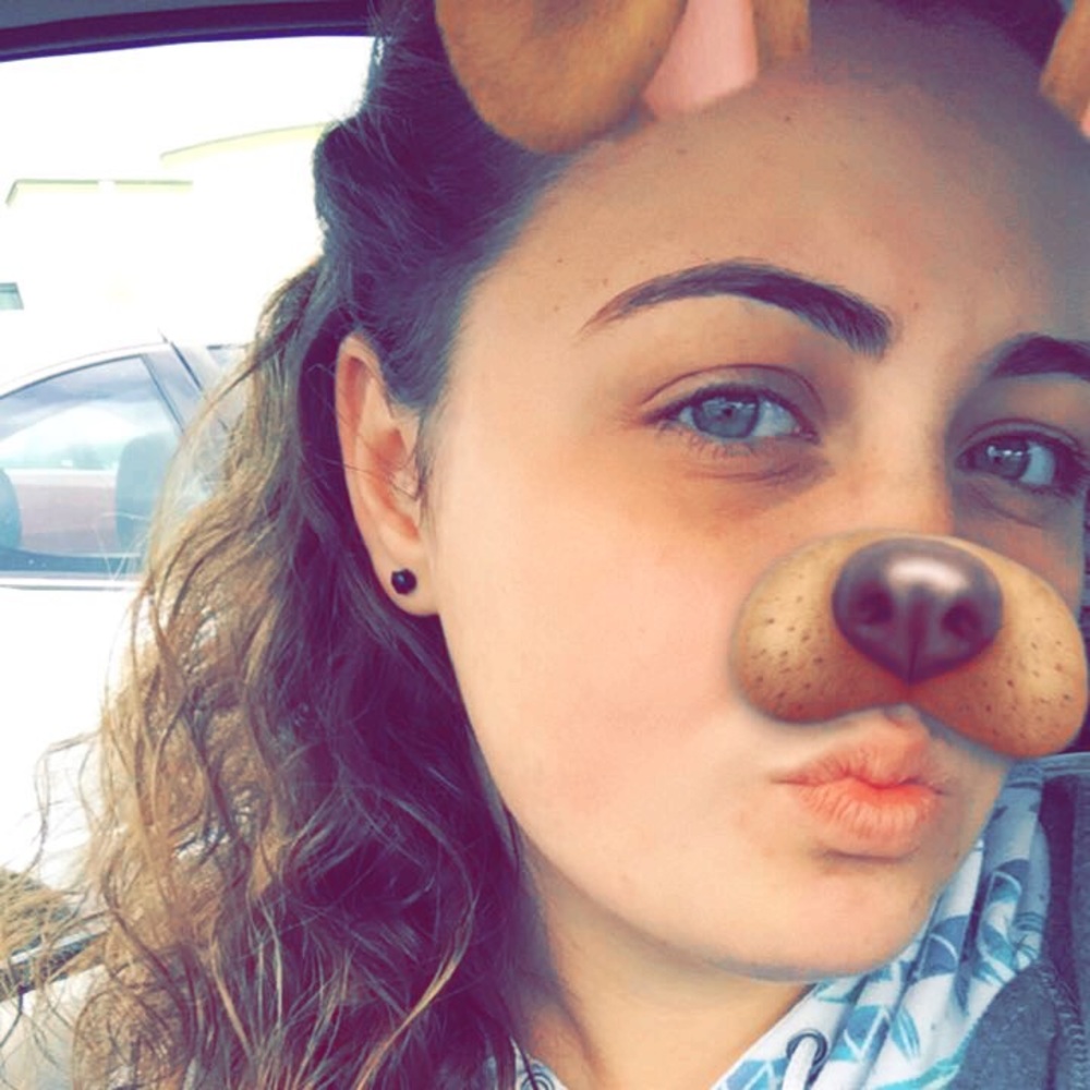 Meet your Posher, Abigail