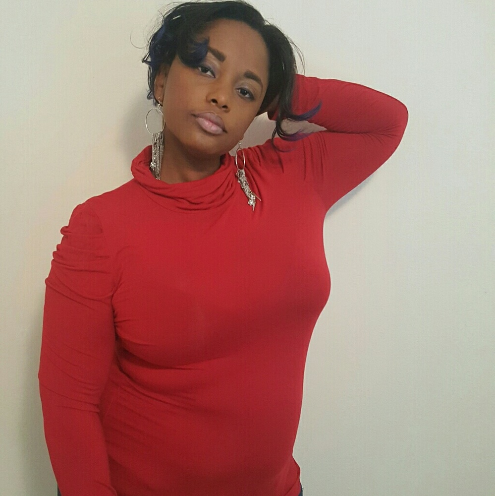 Red gathered sleeve turtleneck