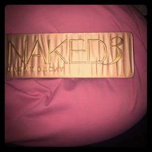 Naked 3 palette