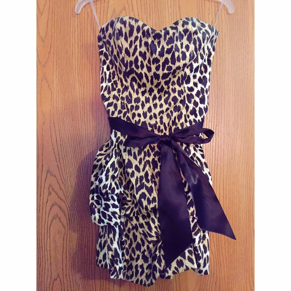 Strapless dress