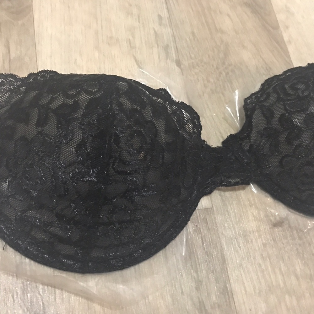 Brand new VS backless lace push-up