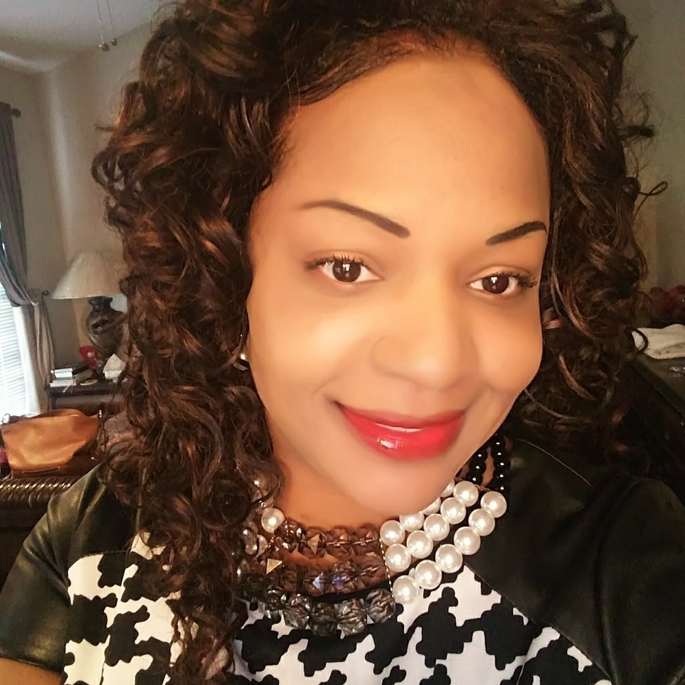 Meet your Posher, Renee