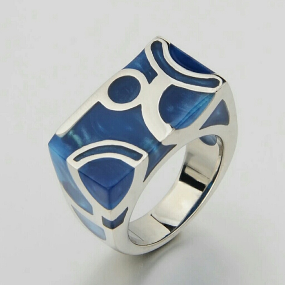 NWT Blue Chunky Ring Size 7