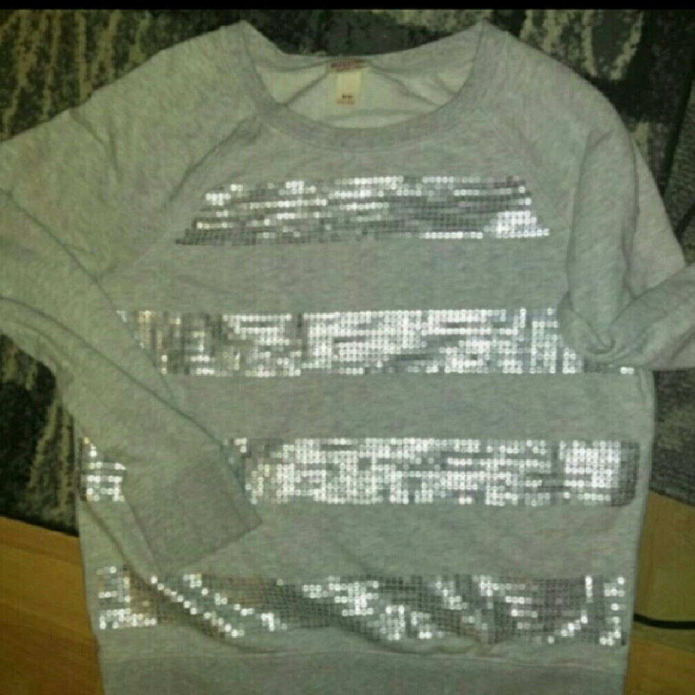 Mossimo sequence sweatshirt