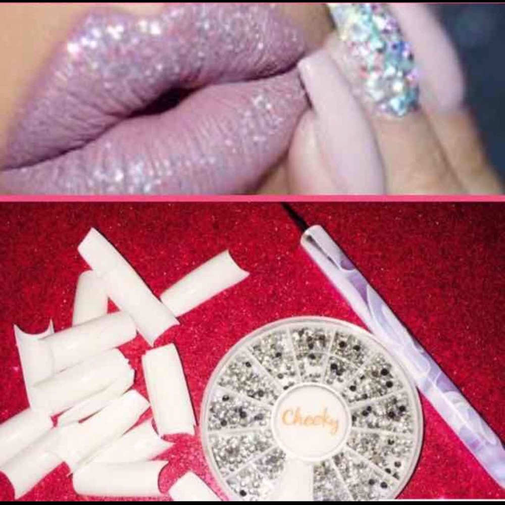 Nail Art Bundle - Picture 1 of 2