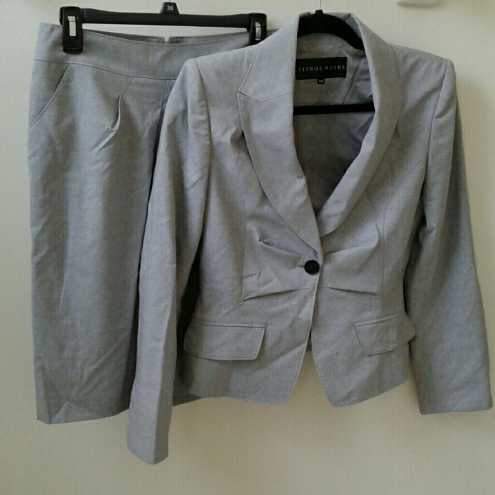 Citrus notes skirt suit