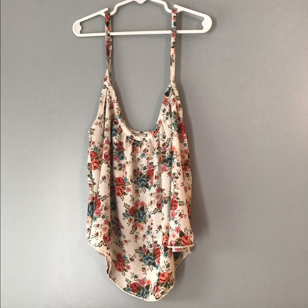 Body Central Floral Crop Top