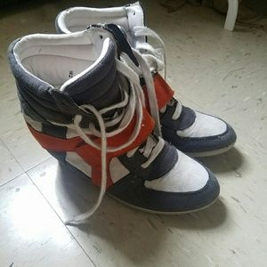 Colorful wedge sneakers