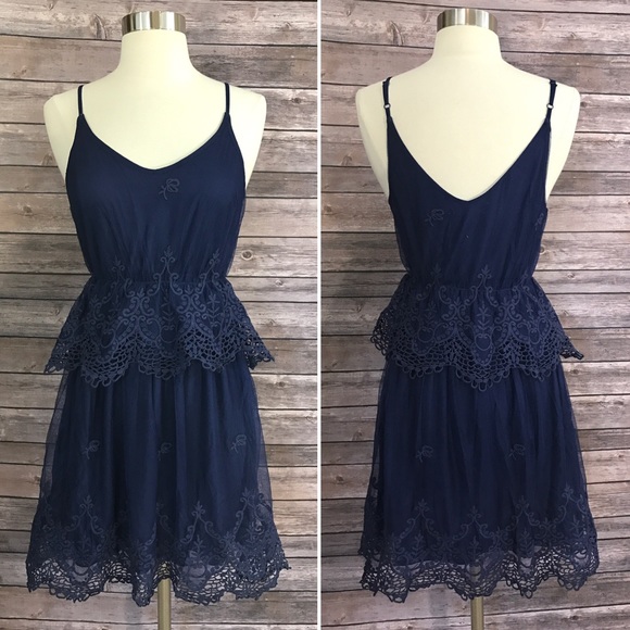 Umgee Dress Navy Blue Lace Womens Size Small - Picture 2 of 5