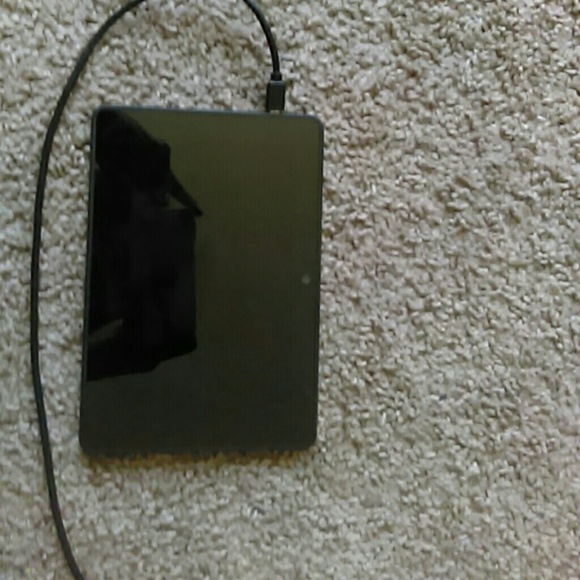 Amazon tablet - Picture 2 of 4