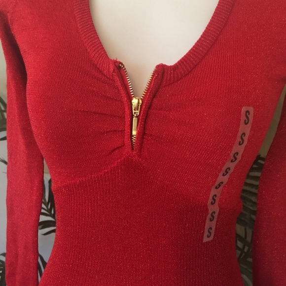 Red Long Sleeve Top - Picture 2 of 2