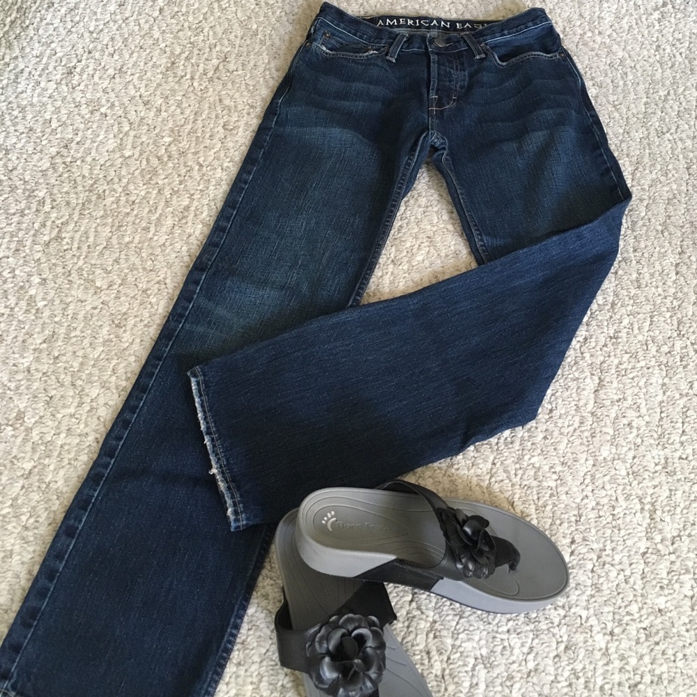 American Eagle straight leg jeans