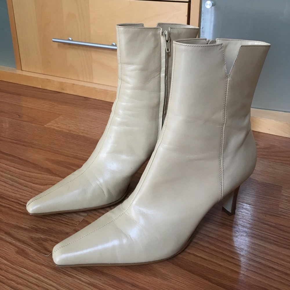 Gianni Bini Sandalwood Boots Heels Size 7.5