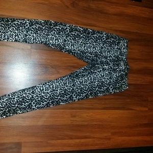 Leopard prints jeggings