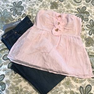 Adorable pink strapless shirt