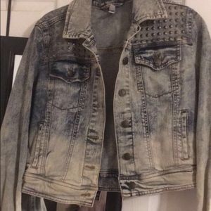 Acid wash jean jacket