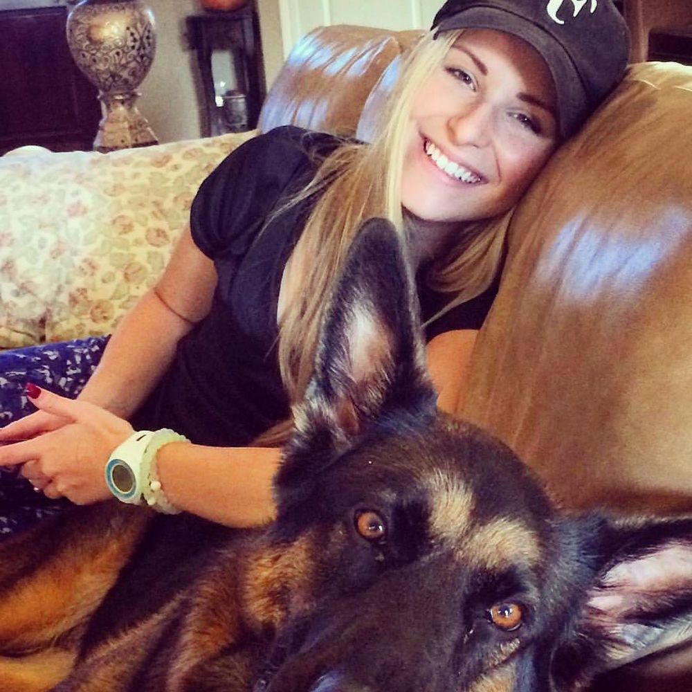 Meet your Posher, Lexie