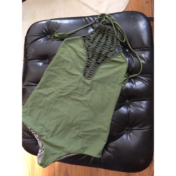 Acacia Teahupo'o Onepiece - Picture 2 of 6