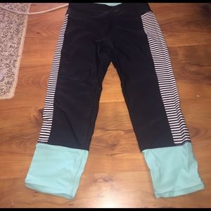 Forever 21 crop leggings