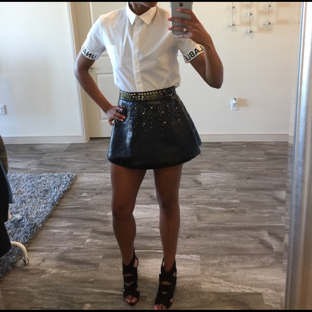 Zara gold embroidery decorative shirt size M