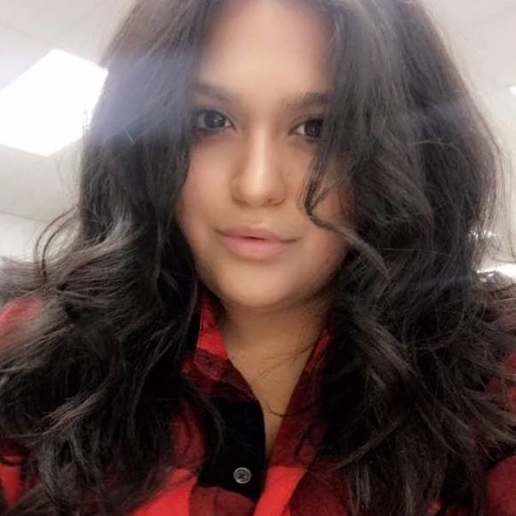 Meet your Posher, Katherine - Picture 1 of 1