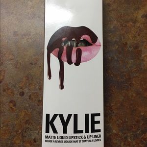 Authentic Kylie Leo lip kit