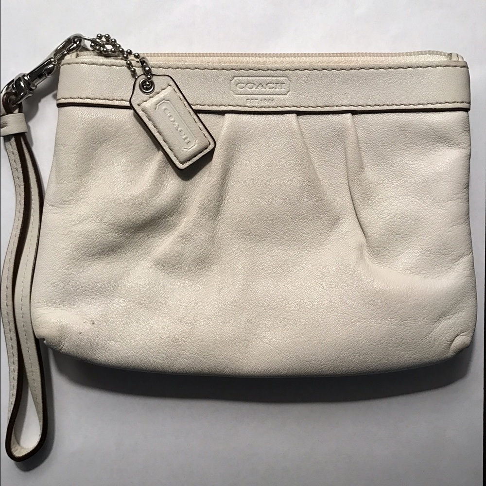 Coach Wristlet (Ivory)