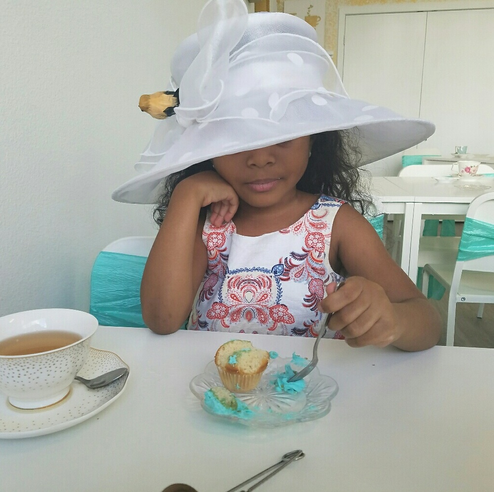 Meet your Posher, Venessa