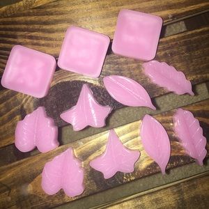 Candle chunk melts Tea & Cakes time