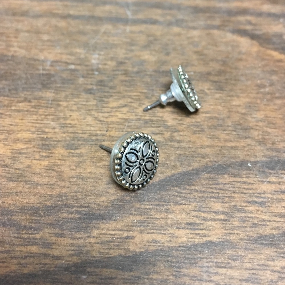 Silver round earrings - Picture 2 of 3