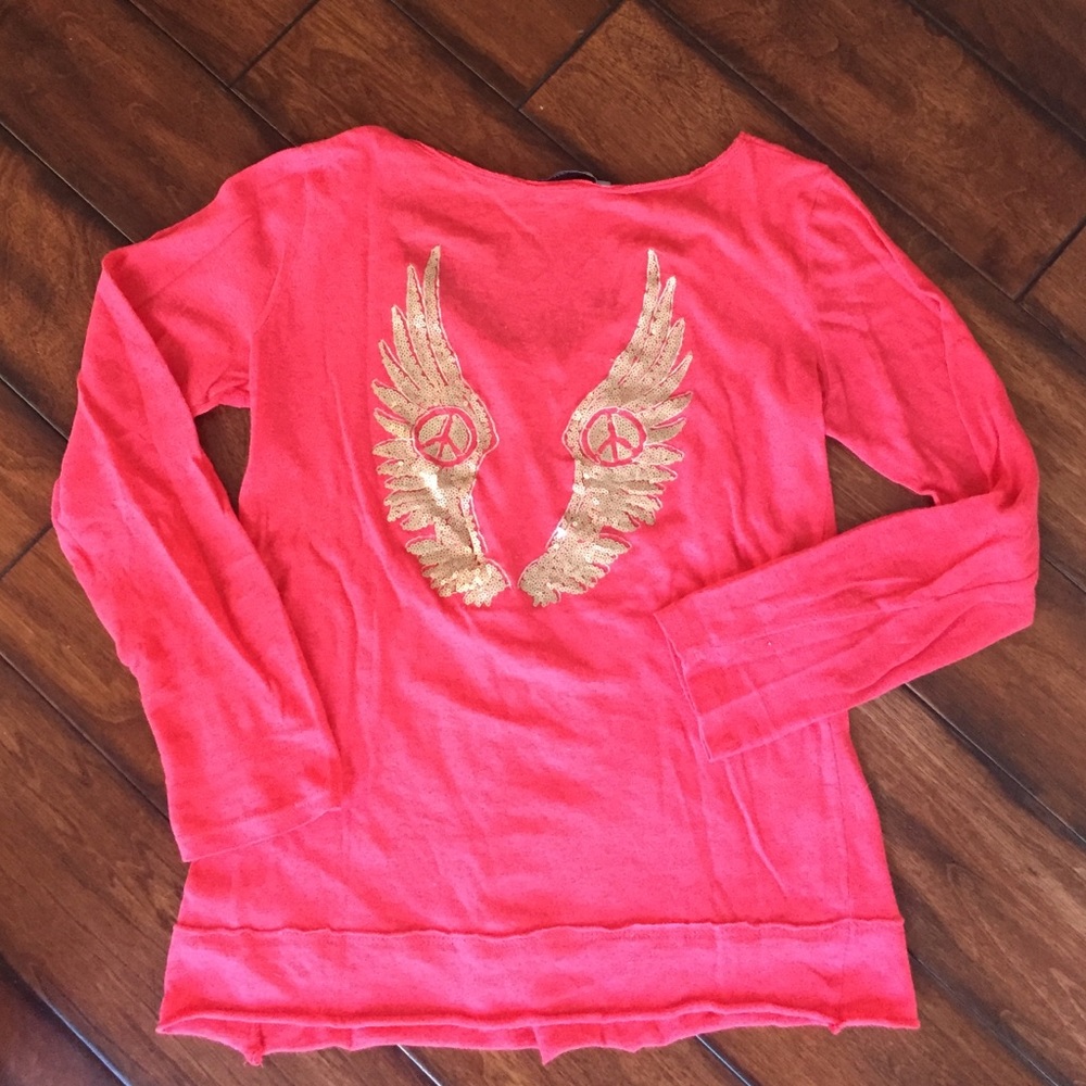 From Paris. IT HIPPIE wing/peace sign shirt O/S