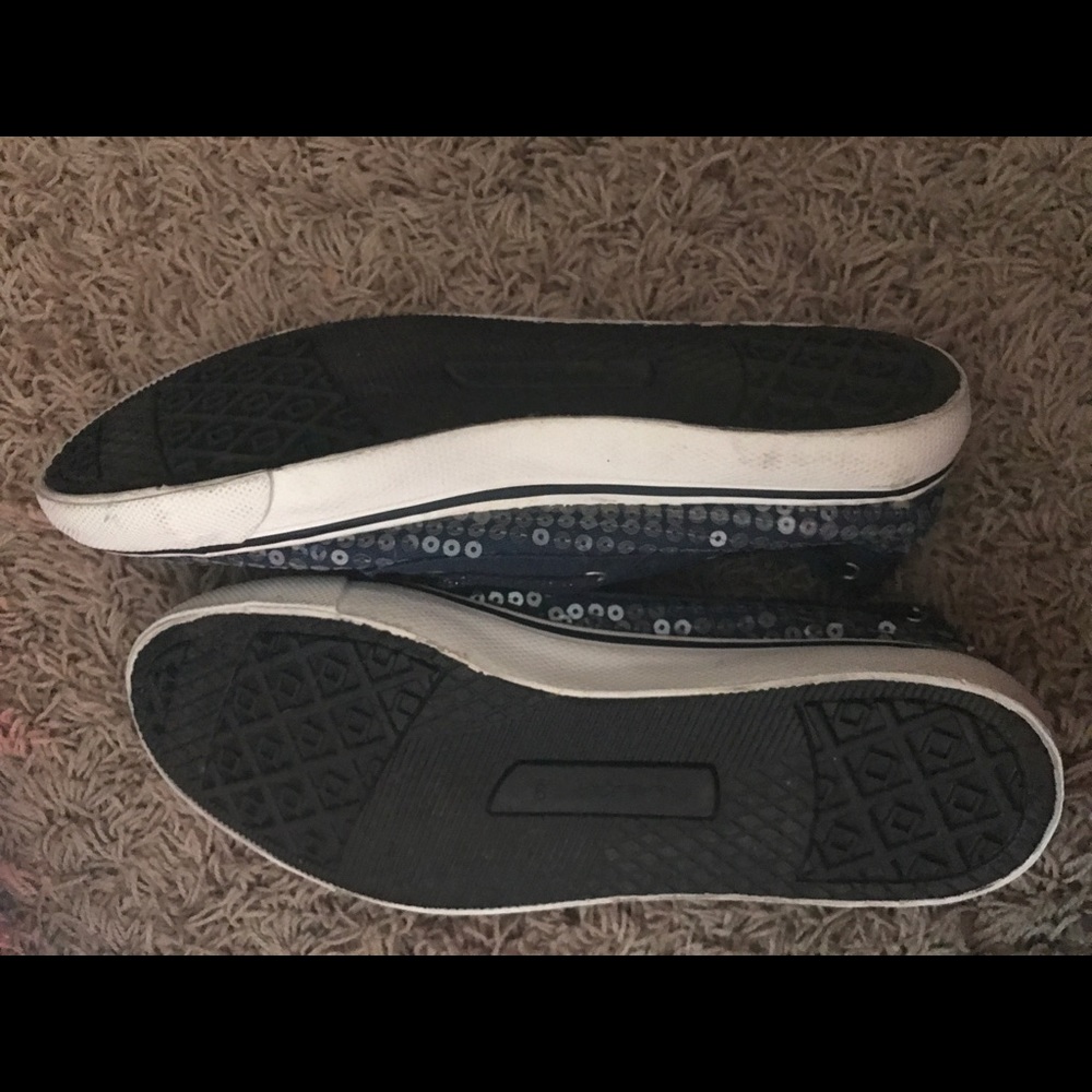 Shoes - Picture 3 of 3