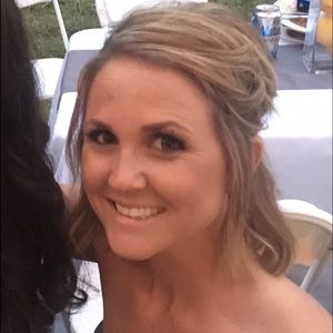 Meet your Posher, Stacy