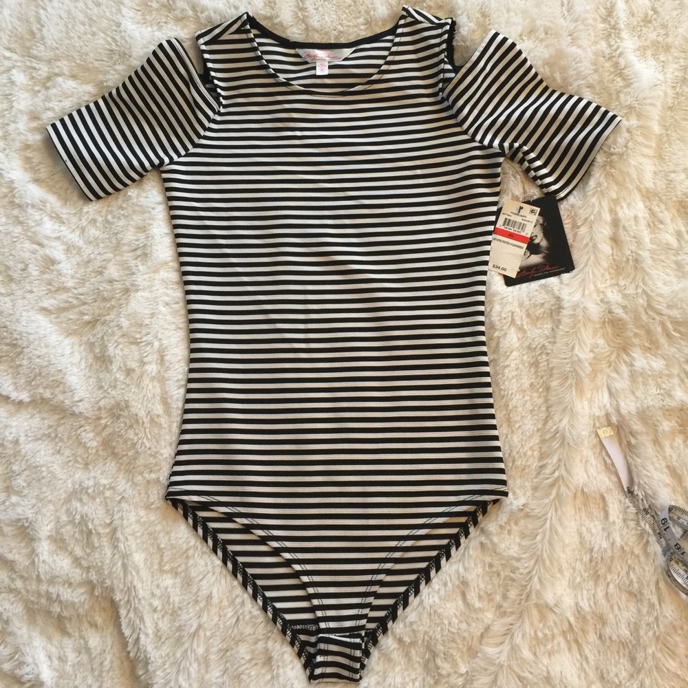 ✨SOLD✨Striped Body Suit