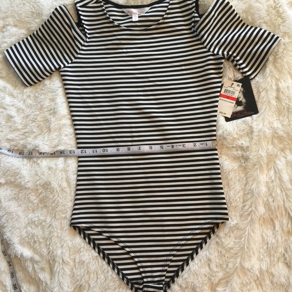 ✨SOLD✨Striped Body Suit - Picture 3 of 4