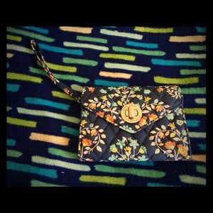 Vera Bradley Wristlet Chandelier Floral