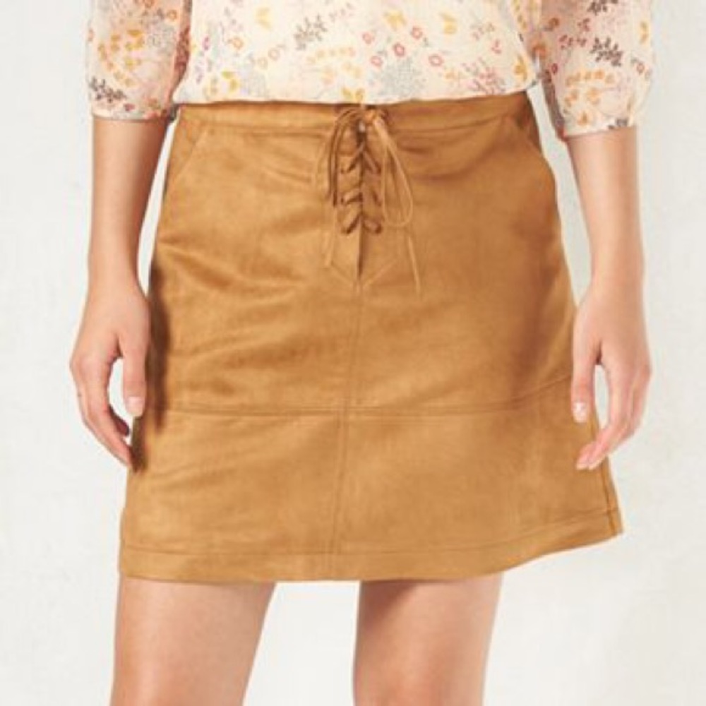 LC Lauren Conrad Tan Lace-Up Faux Suede Skirt NWT - Picture 2 of 7