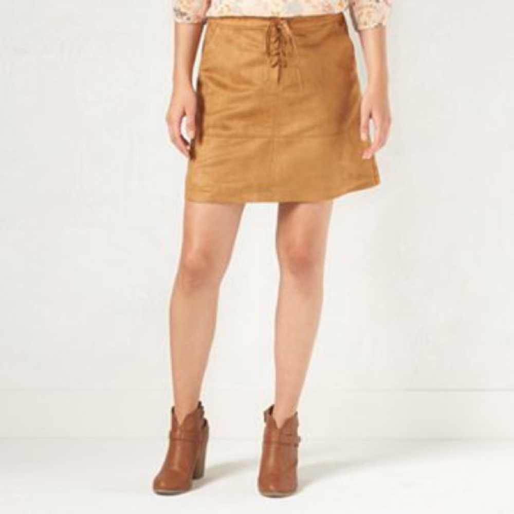 LC Lauren Conrad Tan Lace-Up Faux Suede Skirt NWT - Picture 4 of 7