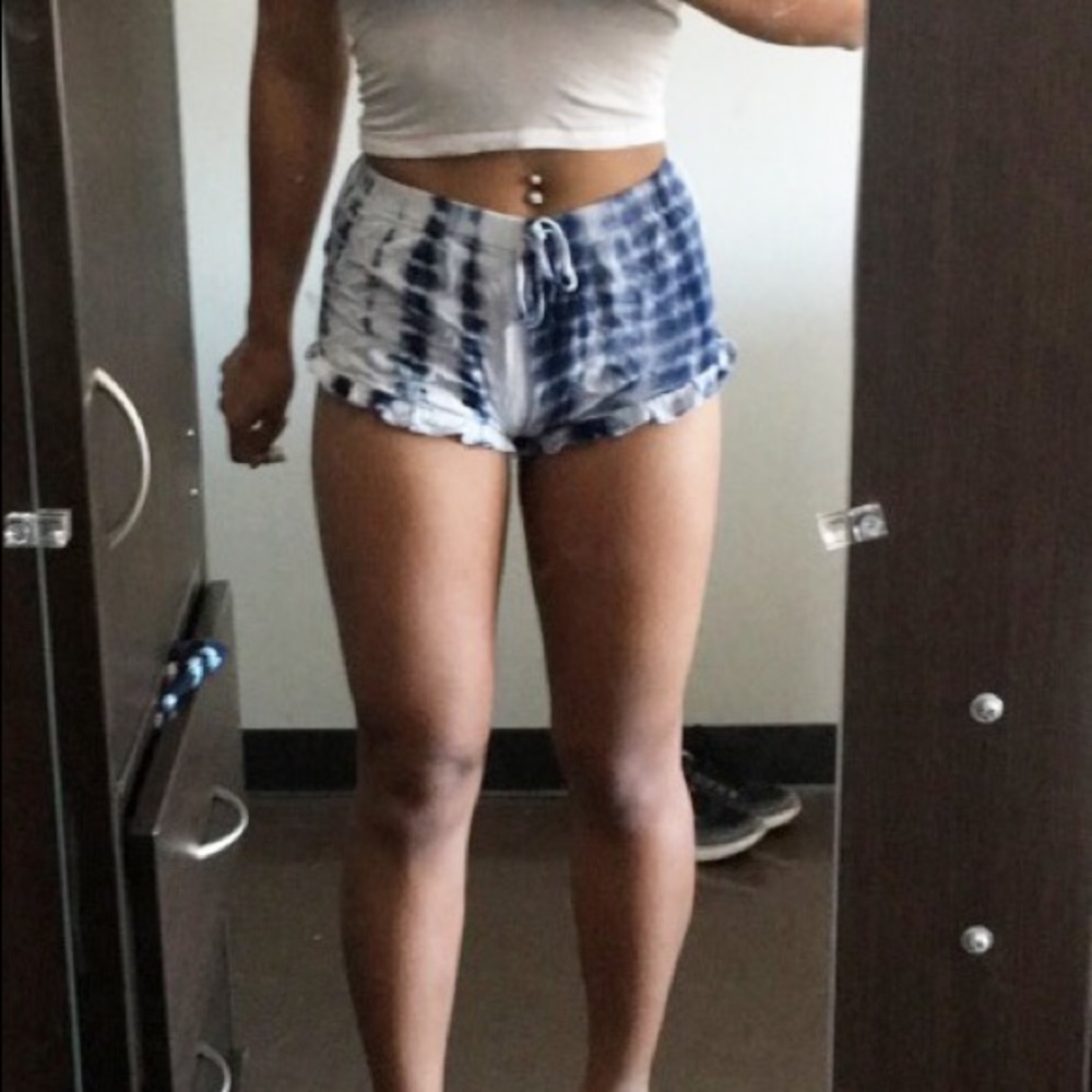 Ruffle tie-dye shorts