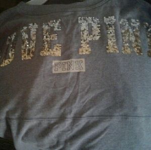 VS pink shrt. Gently used.. excellent condition