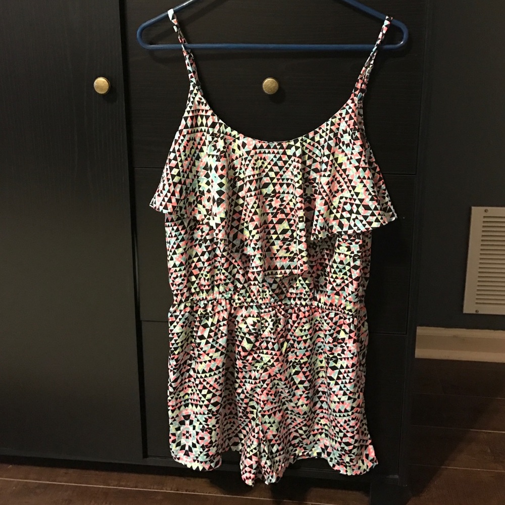 Super cute romper!