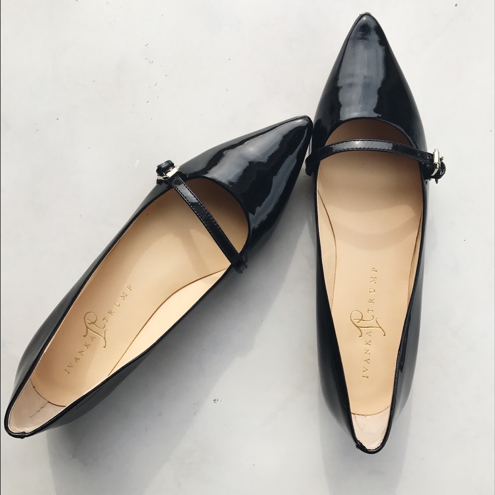 Ivanka Trump Intansley Mary Jane pointed toe flat