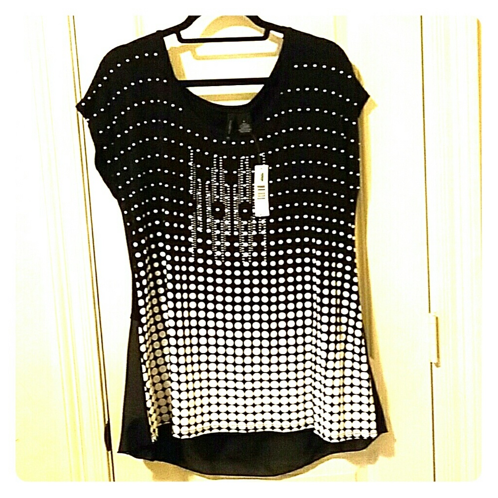 {New Directions} Blk & White Polkadot Blouse
