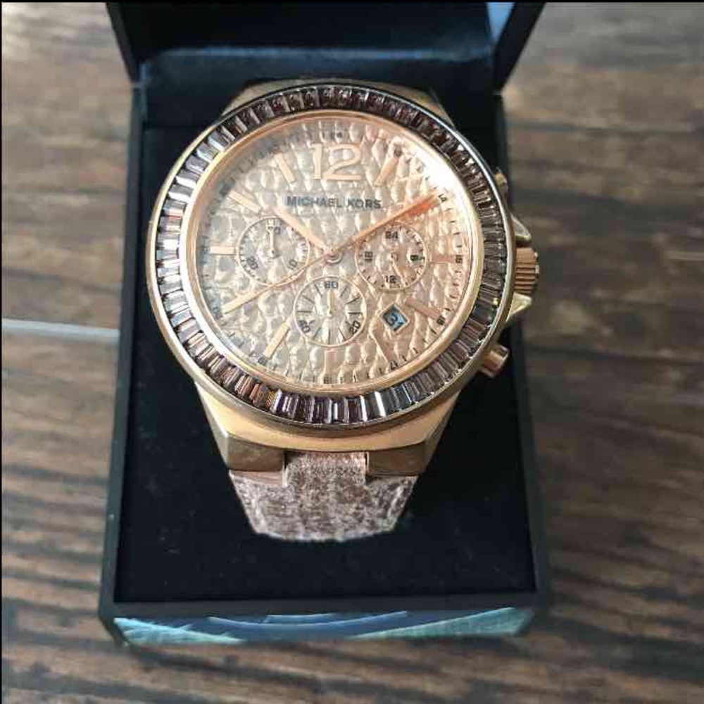 Michael Kors rose gold watch