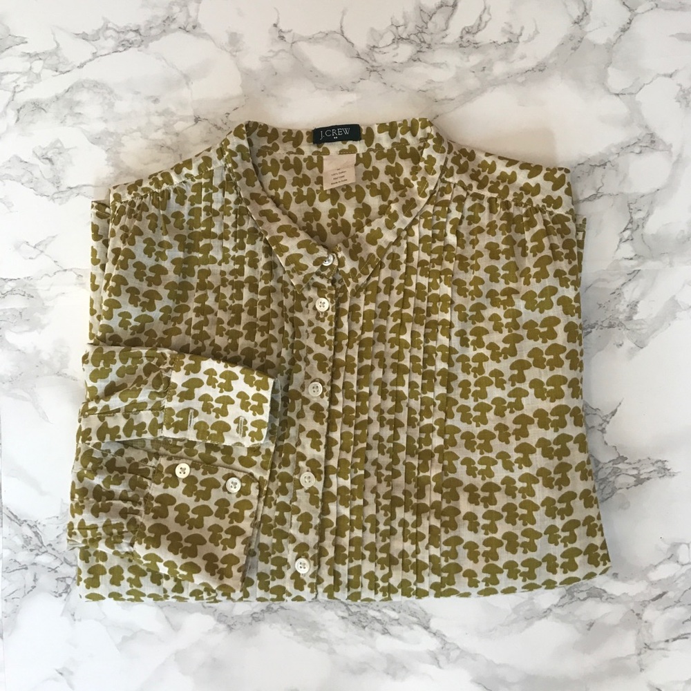 ✨New Listing! J. Crew Button Down
