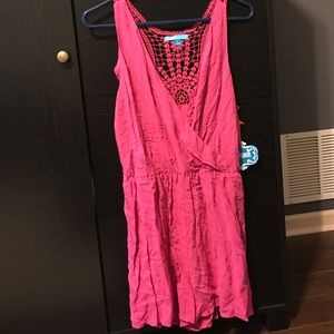 Cute romper!