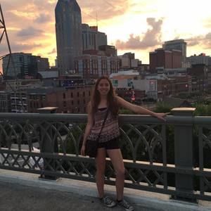 Meet your Posher, Lisa