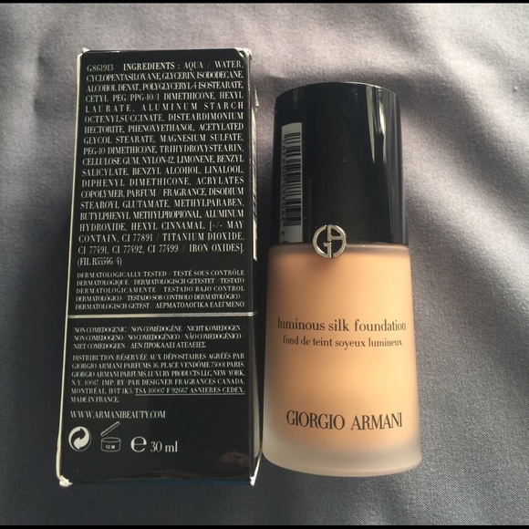 Giorgio Armani Beauty Luminous Silk Foundation - Picture 4 of 5