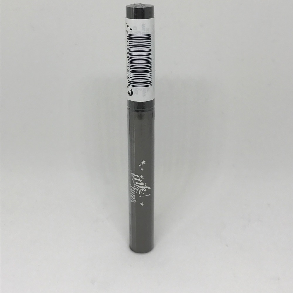 Kat von d liquid liner in "woolf"